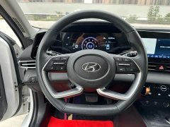 Hyundai Elantra 1.5L CVT Luxury - ფოტო 14