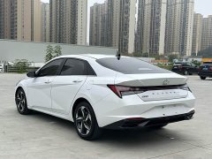 Hyundai Elantra 1.5L CVT Luxury - ფოტო 4