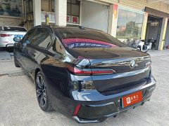 BMW 7 Series 740Li Premier M Sport Package - ფოტო 8