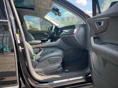 Audi Q7 55 TFSI quattro S line Sport - ფოტო 14