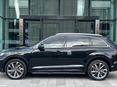 Audi Q7 55 TFSI quattro S line Sport - ფოტო 3