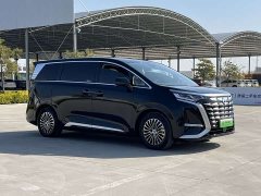 Denza D9 DM-i 980 Four-Wheel Drive Premium - ფოტო 3