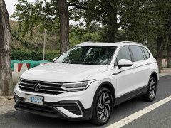 Volkswagen Tiguan L 300TSI Automatic FWD Smart Comfort Edition - ფოტო 1
