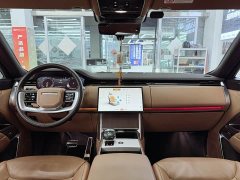Land Rover Range Rover 3.0 L6 400PS Grand Long Wheelbase Edition - ფოტო 11
