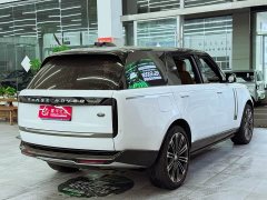 Land Rover Range Rover 3.0 L6 400PS Grand Long Wheelbase Edition - ფოტო 7