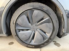 Tesla Model Y Rear-Wheel Drive - ფოტო 15