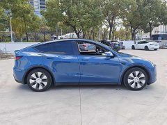Tesla Model Y Rear-Wheel Drive - photo 8