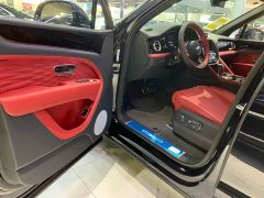 Bentley Bentayga 4.0T V8 Long Wheelbase - ფოტო 3