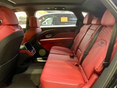 Bentley Bentayga 4.0T V8 Long Wheelbase - ფოტო 8