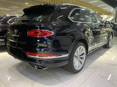 Bentley Bentayga 4.0T V8 Long Wheelbase - ფოტო 9