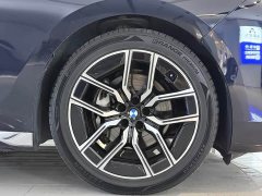 BMW 7 Series 735Li M Sport Package - ფოტო 18
