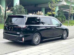 Voyah Lantu Dreamchaser PHEV AWD Flagship Kunpeng Edition - ფოტო 15