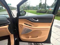 Voyah Lantu Dreamchaser PHEV AWD Flagship Kunpeng Edition - ფოტო 8