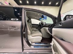 Buick GL8 Land Business Class Comfort Edition - ფოტო 12