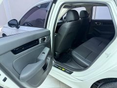 Honda Civic 180TURBO CVT Premium Edition - ფოტო 15
