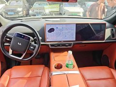 Li Auto L9 Max - ფოტო 4