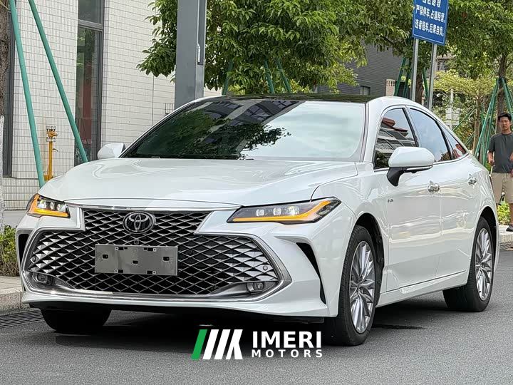 Toyota Camry Hybrid 2.5L XLE Premium