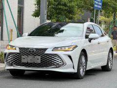 Toyota Camry Hybrid 2.5L XLE Premium - ფოტო 1