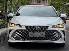 Toyota Camry Hybrid 2.5L XLE Premium - ფოტო 2