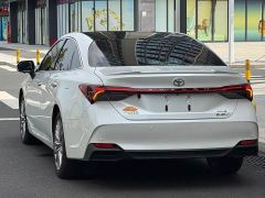 Toyota Camry Hybrid 2.5L XLE Premium - ფოტო 8