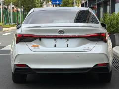 Toyota Camry Hybrid 2.5L XLE Premium - ფოტო 9
