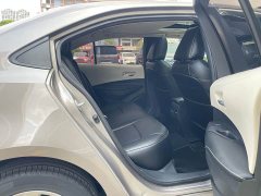Toyota Corolla 1.2T S-CVT Luxury - ფოტო 12