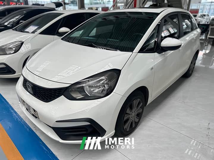 Honda Fit 1.5L CVT Trendy Sunroof Edition