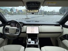 Land Rover Range Rover 3.0 L6 400PS Genesis Extended Wheelbase - ფოტო 9