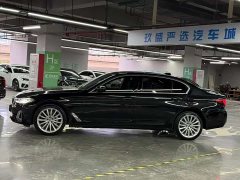 BMW 5 Series 530Li Luxury Edition Premium Package - ფოტო 9