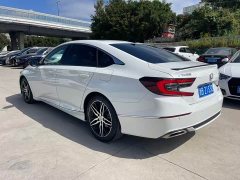 Honda Accord 260TURBO Phantom Night Premium Edition - ფოტო 6