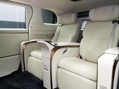 Lexus LM 500h Four-Seat Royal Edition - ფოტო 11