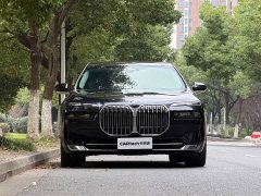 BMW 7 Series 735Li Luxury Package - ფოტო 3