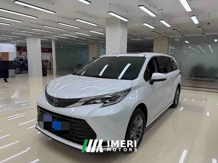 Toyota Sienna 2.5L Hybrid Comfort Edition