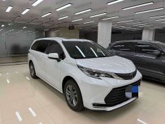 Toyota Sienna 2.5L Hybrid Comfort Edition - ფოტო 3