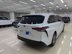 Toyota Sienna 2.5L Hybrid Comfort Edition - ფოტო 6