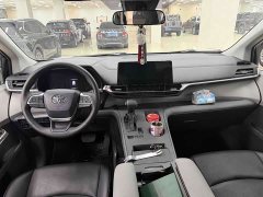 Toyota Sienna 2.5L Hybrid Comfort Edition - ფოტო 7