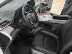 Toyota Sienna 2.5L Hybrid Comfort Edition - ფოტო 9