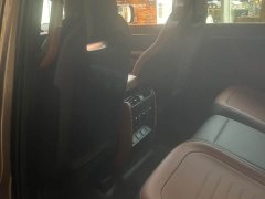 Land Rover Defender 110 OCTA BLACK - ფოტო 11