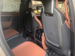 Land Rover Defender 110 OCTA BLACK - ფოტო 12