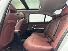 BMW 3 Series 320Li M Sport Package - ფოტო 10