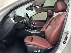 BMW 3 Series 320Li M Sport Package - ფოტო 11