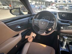 Lexus ES 200 Luxury - ფოტო 13
