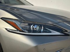 Lexus ES 200 Luxury - ფოტო 4