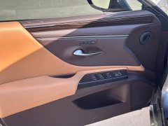 Lexus ES 200 Luxury - ფოტო 5