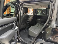 Land Rover Defender 110 3.0T P400 Dark Edition - ფოტო 5