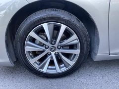 Lexus ES 200 Excellence Edition - ფოტო 20