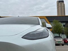 Tesla Model Y Rear-Wheel Drive - ფოტო 18