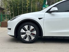 Tesla Model Y Rear-Wheel Drive - ფოტო 8