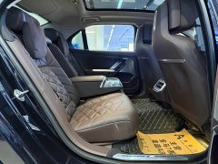 BMW 7 Series 735Li M Sport Package - ფოტო 11