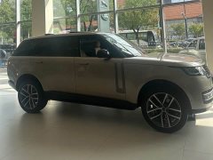 Land Rover Range Rover 3.0 L6 400PS HSE Long Wheelbase - ფოტო 3